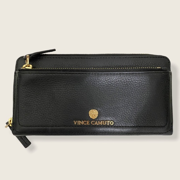 Vince Camuto Handbags - BRAND NEW Vince Camuto wallet